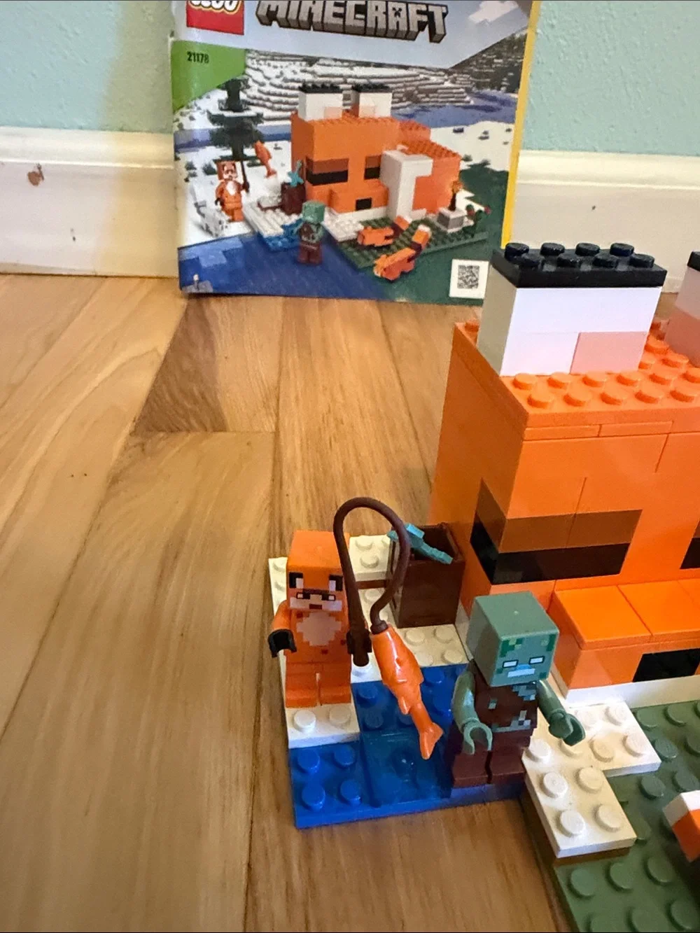 LEGO Minecraft The Fox Lodge